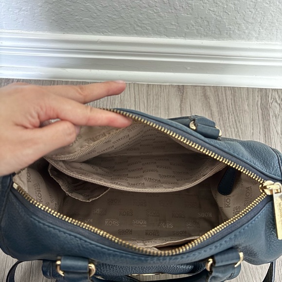 Michael Kors Margot Navy Dark Blue Satchel with Gold Accents - Picture 5 of 7